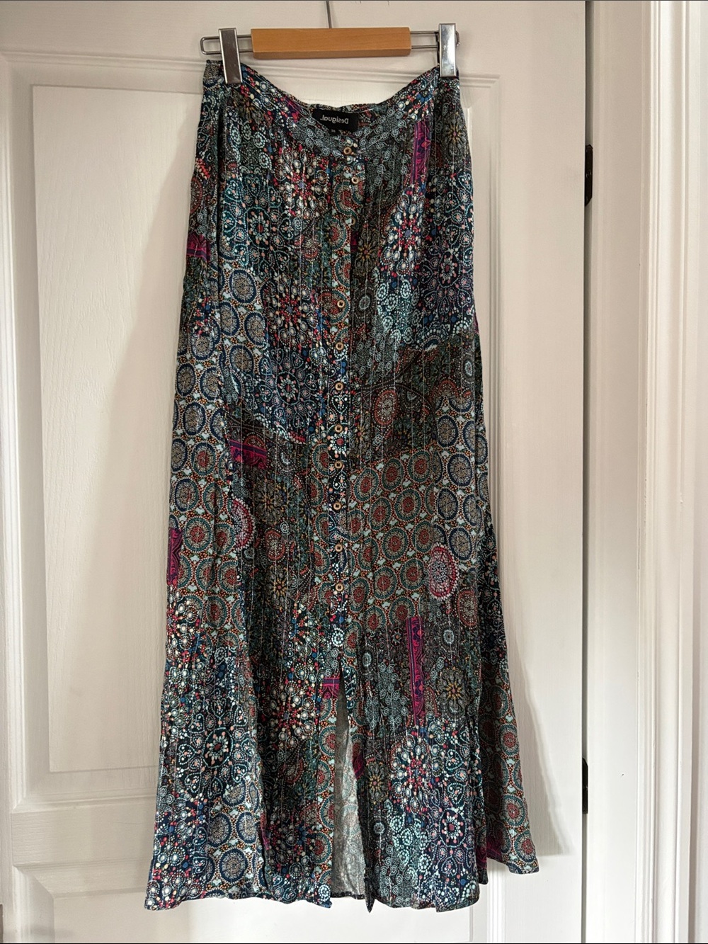 Desigual 38 button front skirt